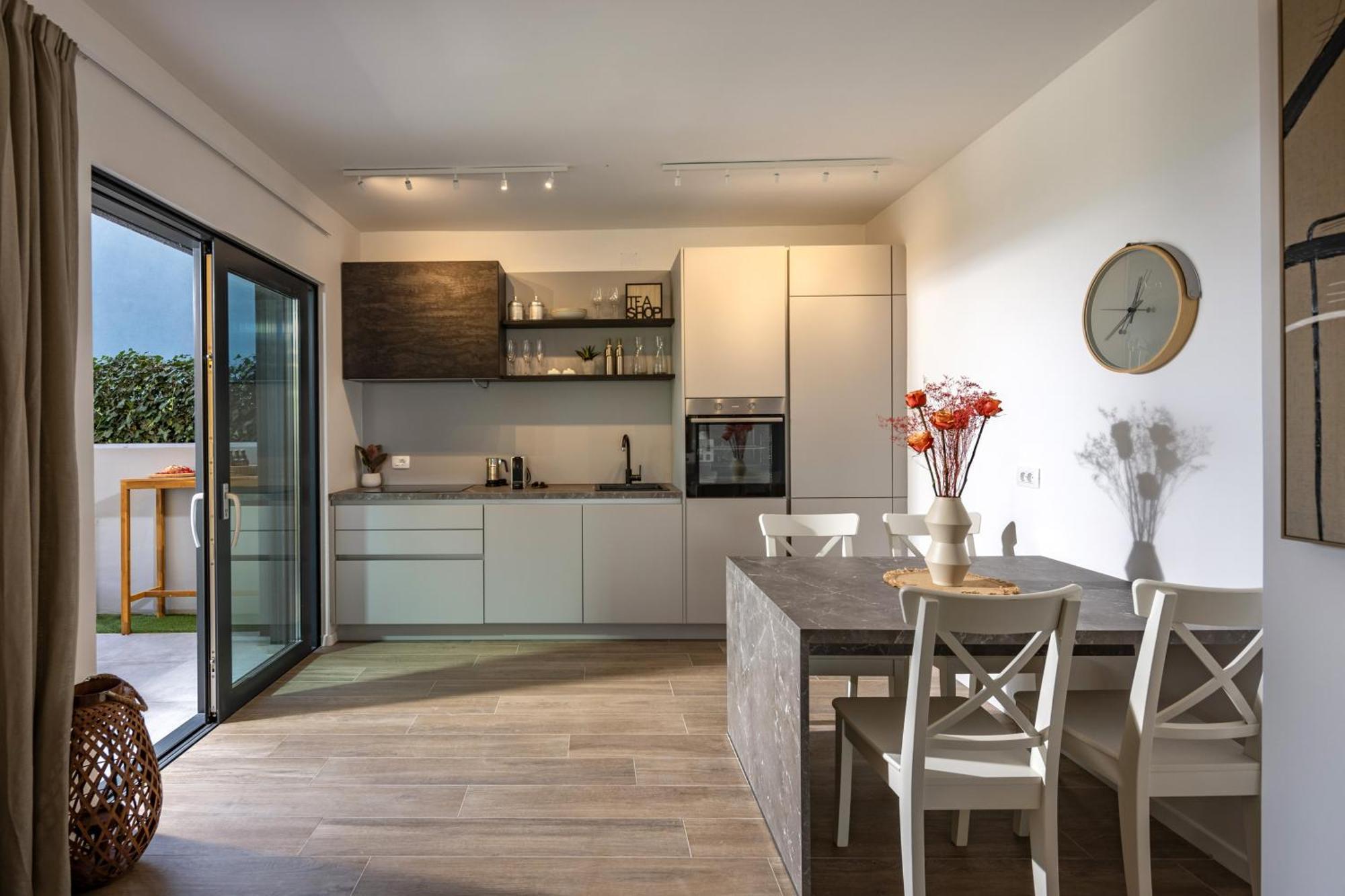 Elegant Casa Aria With 2 Gardens And Bbq Facilities * Porec